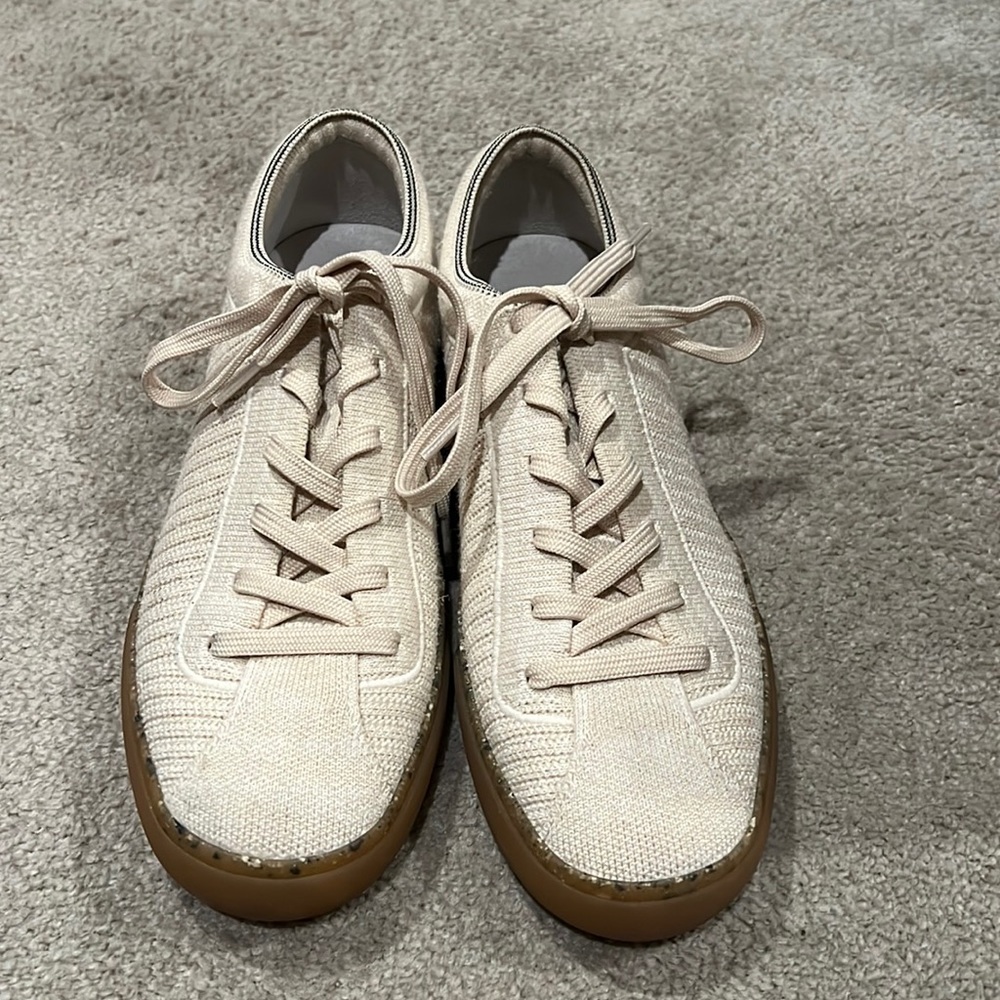 Rothy’s The Lace Up Sneakers